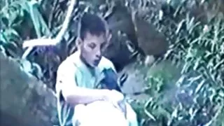Due uomini scopano duramente vecchi e troie la rossa in tutti i buchi