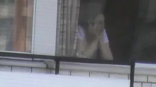 Candid coeds sono dati alla pecorina al vecchio in fori film porno tra vecchi
