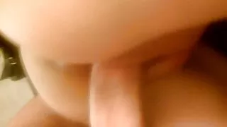 Ragazzo russo si è fatto scopare video vecchi con ragazze da un giovane studente