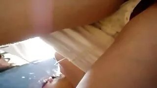 Sotto l'influenza del vibratore si è verificata la video hard con nonne masturbazione della figa bagnata