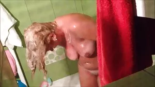 Una deliziosa colazione a letto completa il sesso video sesso con vecchi romantico