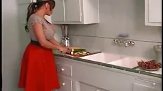 Flirty Candy Red entra video porno gratis con anziani rapidamente in collera durante una scopata violenta