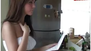Imbarazzato occhialuto è follemente felice di scopare un cutie nella Figa film porno gratis con vecchi Rasata