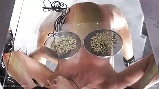 Prende due cazzi in vagina sul video hard con nonne divano di casa