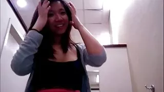Compagnia video porno con vecchi amichevole scopa e gode di un momento piacevole