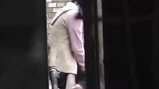 Non si è rifiutato e ha scopato la ragazza con un video porno gratis vecchi con giovani amico