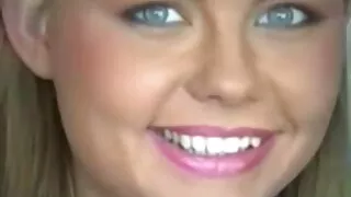 Scopata da film porno con nonne tre Brune in belle fighe ordinate